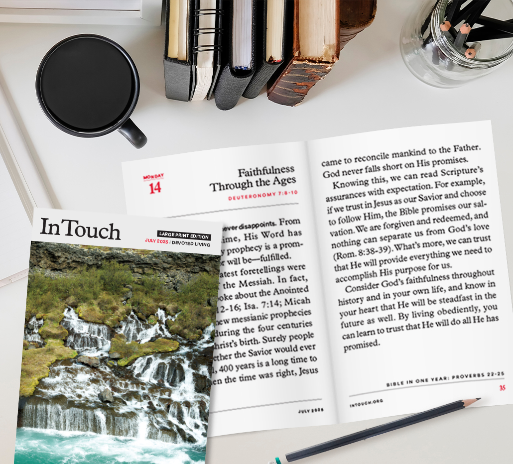 In Touch Devotional - Large Print Edition